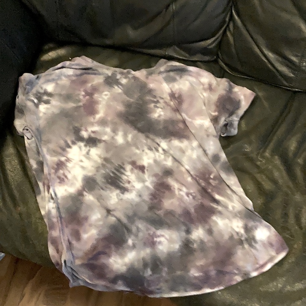 Purple and gray tie-dye short-sleeved shirt sized XL